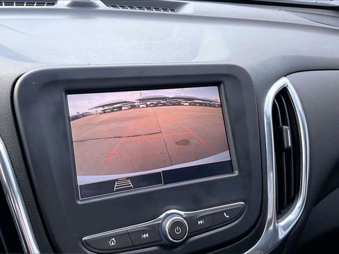 Used 2024 Chevrolet Equinox LT FWD image 26