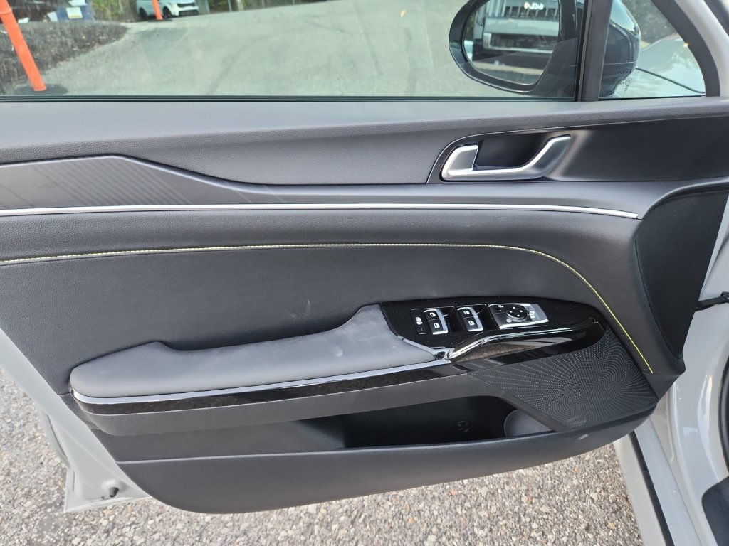 Certified 2026 Kia K5 GT FWD image 10
