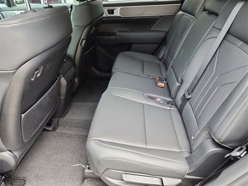 New 2025 Hyundai Santa Fe SEL image 15