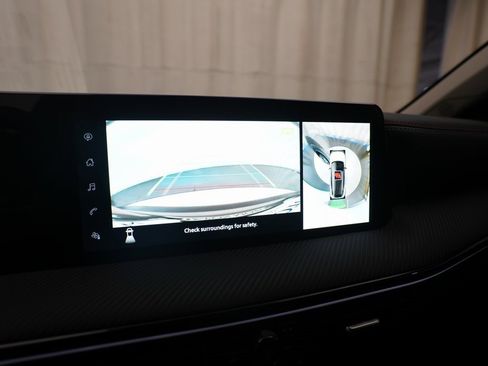 Certified 2025 Nissan Kicks SR image 19