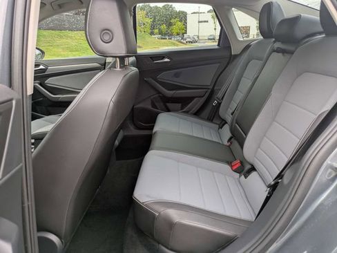 Certified 2025 Volkswagen Jetta SE FWD image 14