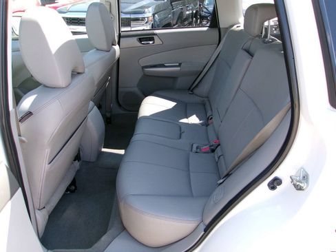 Used 2010 Subaru Forester 2.5X Limited w/ Popular Equipment Group 4A AWD/4WD image 10