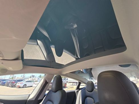 Used 2023 Tesla Model 3 Standard Range RWD image 22