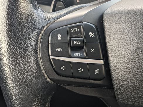 Used 2020 Ford Explorer XLT w/ Equipment Group 202A RWD image 19