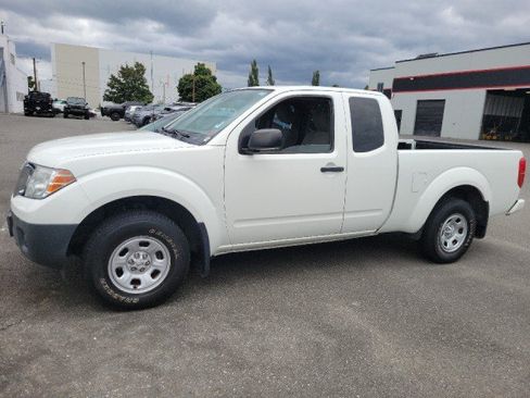 Used 2019 Nissan Frontier S RWD image 1