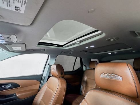 Used 2019 Chevrolet Traverse High Country AWD/4WD image 23