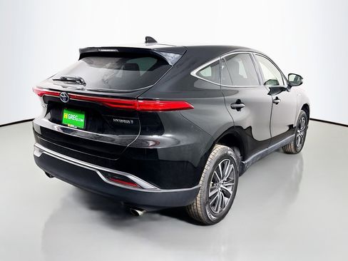 Used 2021 Toyota Venza LE image 10