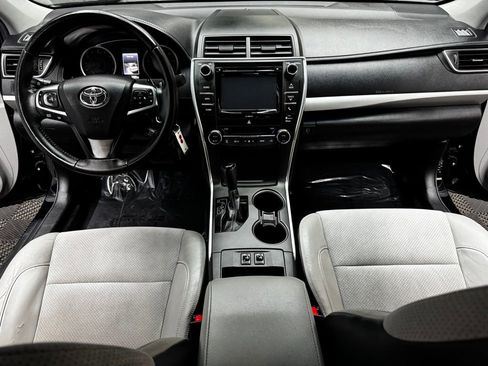 Used 2016 Toyota Camry XSE FWD image 38