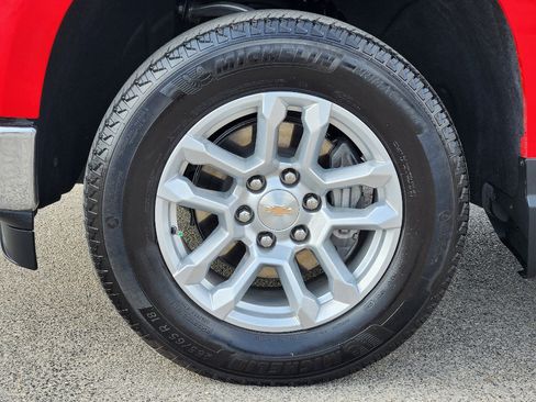 Certified 2025 Chevrolet Silverado 1500 LT image 10