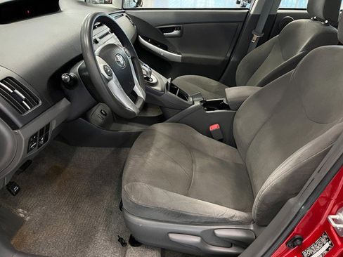 Used 2011 Toyota Prius Five image 9