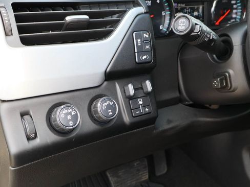 Certified 2018 GMC Yukon SLT w/ Open Road Package AWD/4WD image 13