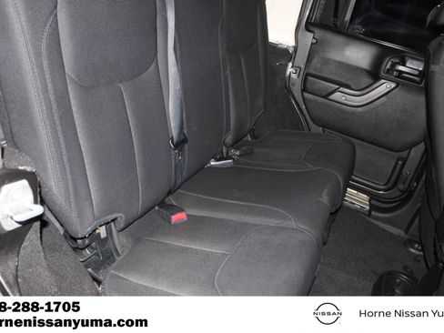 Used 2018 Jeep Wrangler Unlimited Sport S AWD/4WD image 7