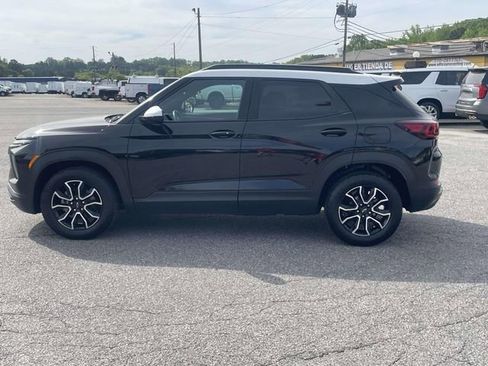 Used 2024 Chevrolet TrailBlazer ACTIV w/ Convenience Package FWD image 7