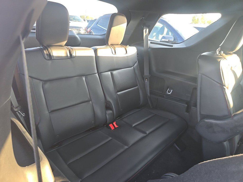 Used 2025 Ford Explorer ST AWD/4WD image 6