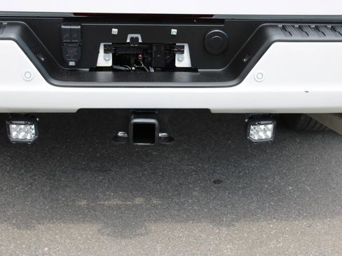 Used 2023 Chevrolet Silverado 3500 High Country AWD/4WD image 9
