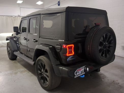 Used 2022 Jeep Wrangler Unlimited Sahara w/ Cold Weather Group image 6