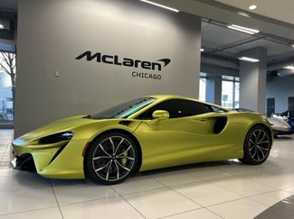 Used 2023 McLaren Artura video 1