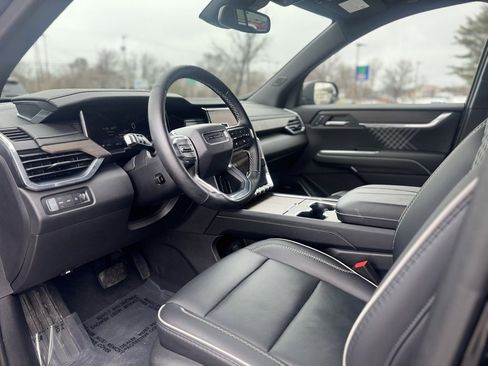 Used 2025 GMC Acadia Denali w/ LPO, Floor Liner Package image 15