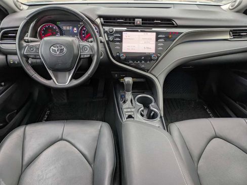 Used 2019 Toyota Camry XSE image 14