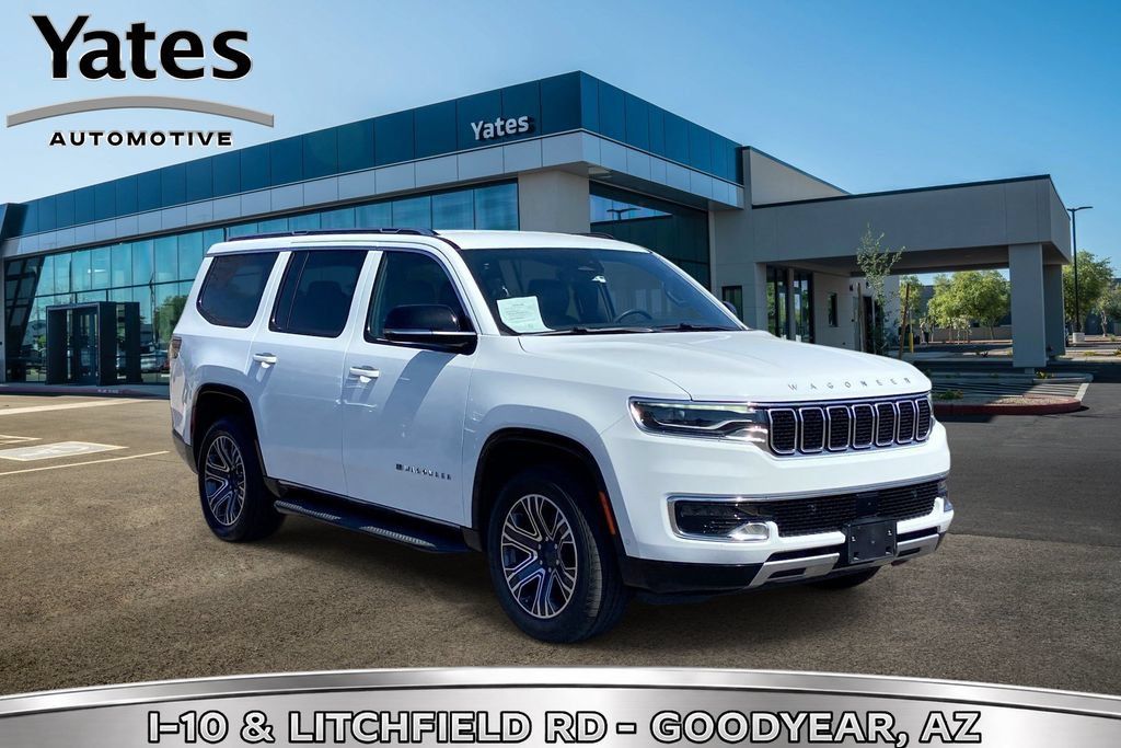 Used 2024 Jeep Wagoneer Series II w/ Flexible Seating Group RWD image 1