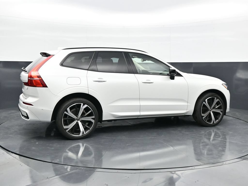 Used 2024 Volvo XC60 T8 Ultimate w/ Climate Package AWD/4WD image 9