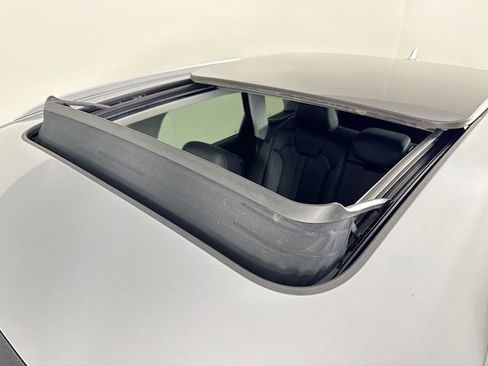 Used 2018 Audi Q5 2.0T Premium Plus w/ Premium Plus Package image 37