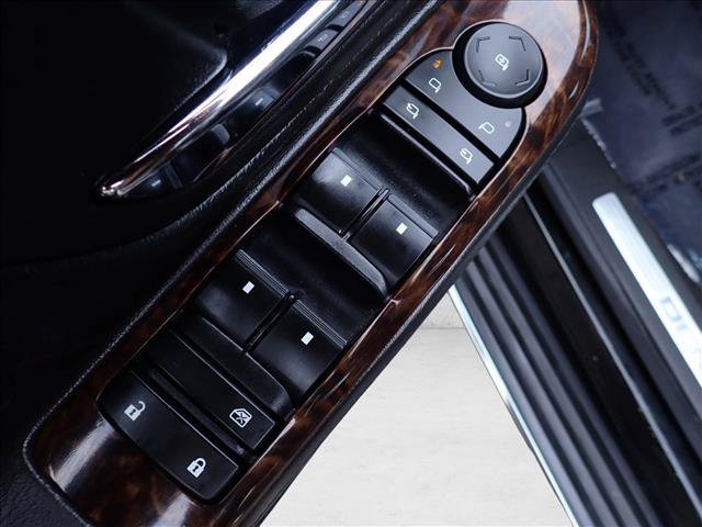 Used 2013 GMC Yukon XL Denali AWD/4WD image 16