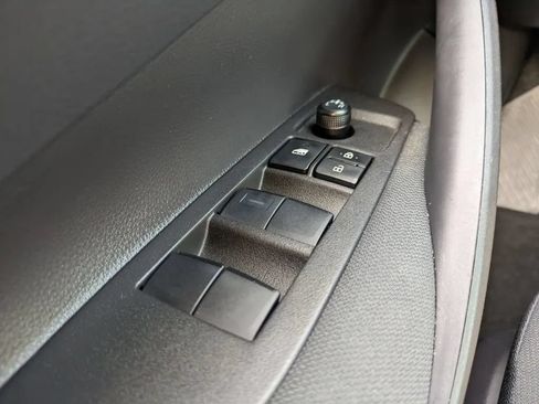 Used 2025 Toyota Corolla LE w/ Convenience Package FWD image 24