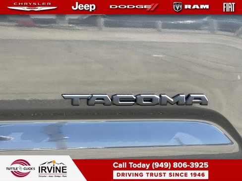 Used 2023 Toyota Tacoma TRD Off-Road image 8