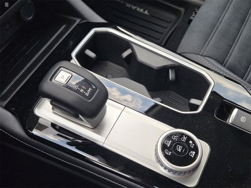 New 2025 Mitsubishi Outlander Trail Edition image 15