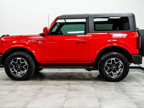 Used 2023 Ford Bronco Outer Banks AWD/4WD image 8