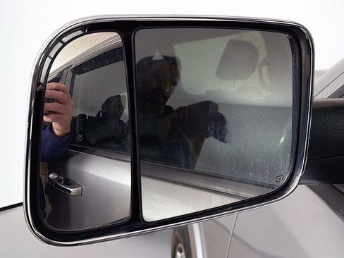 Used 2020 RAM 1500 Laramie image 26