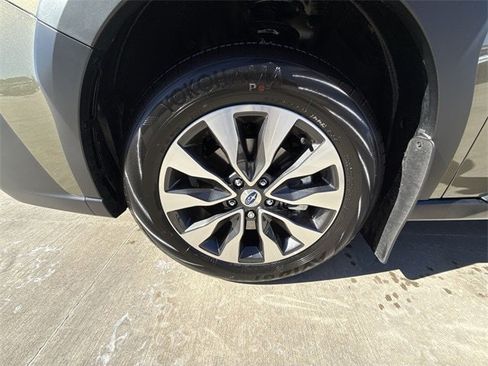 Used 2025 Subaru Outback Limited image 10