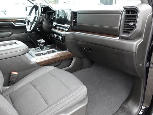 Used 2022 GMC Sierra 1500 Elevation image 38