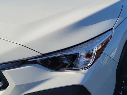 Certified 2024 Subaru Crosstrek 2.0i Premium image 9