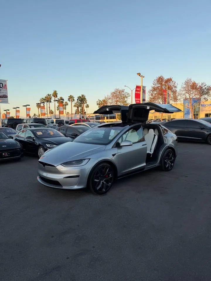 Used 2026 Tesla Model X Plaid AWD/4WD image 4