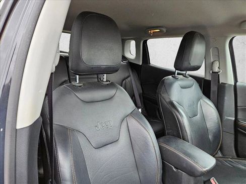 Used 2018 Jeep Compass Limited w/ Safe & Security Group FWD image 17