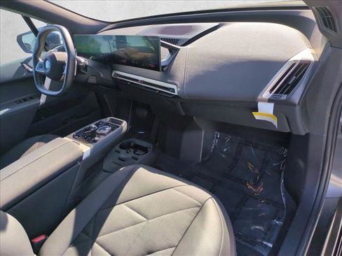 Certified 2026 BMW iX xDrive45 w/ Premium Package image 22