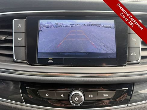 Used 2023 Buick Enclave Essence w/ Sport Touring Edition image 28