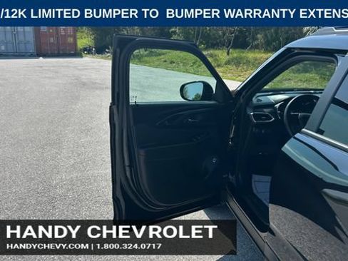 Certified 2023 Chevrolet TrailBlazer RS w/ Sun and Liftgate Package AWD/4WD image 12