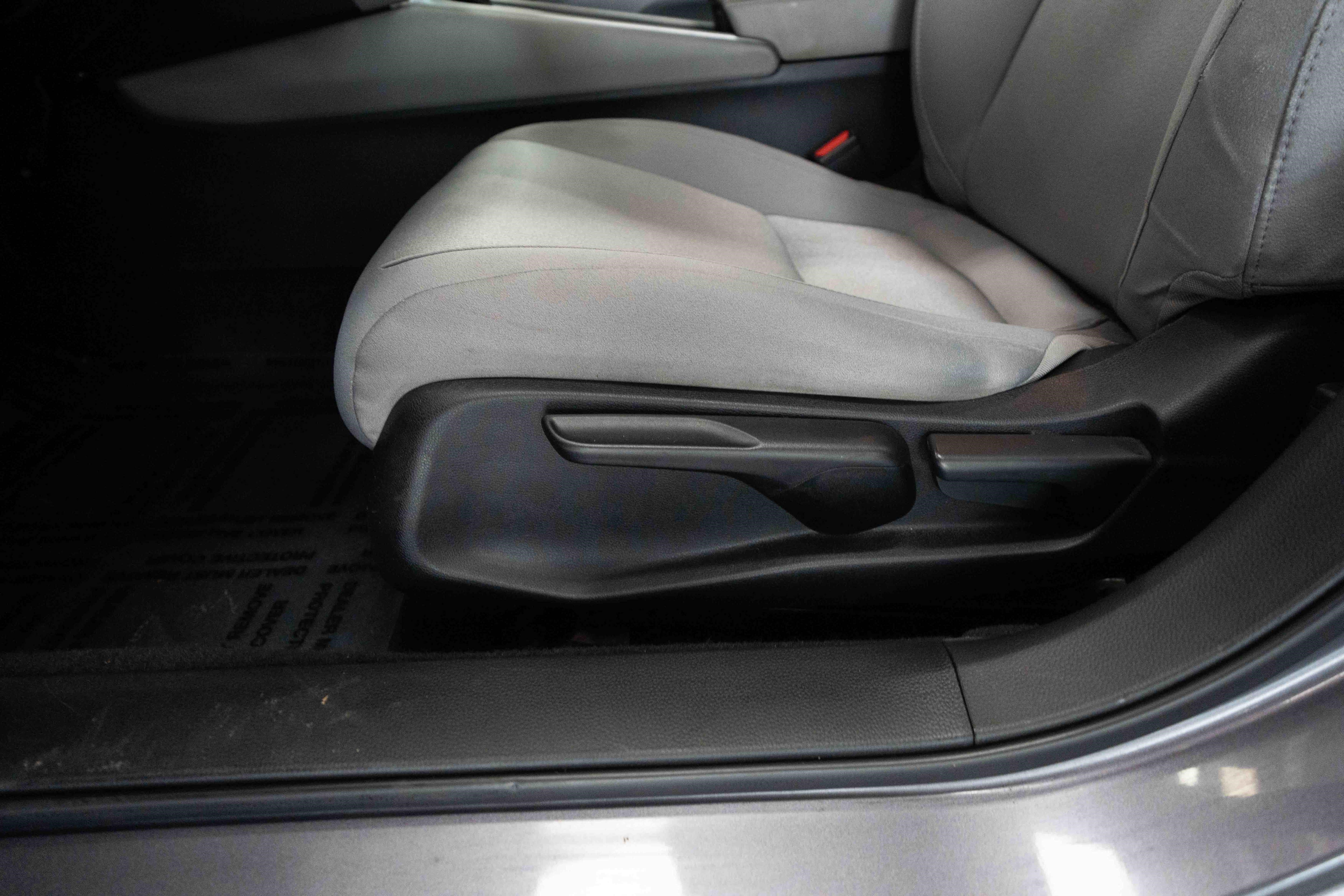 Used 2018 Honda Accord LX image 12