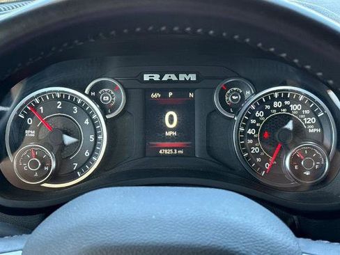 Used 2024 RAM 2500 Big Horn AWD/4WD image 35