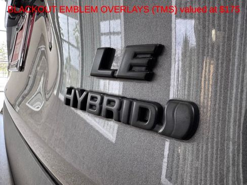 Used 2024 Toyota RAV4 LE AWD/4WD image 8