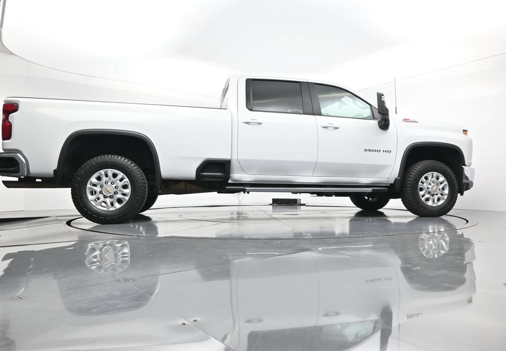 Used 2022 Chevrolet Silverado 3500 LT w/ Convenience Package AWD/4WD image 30