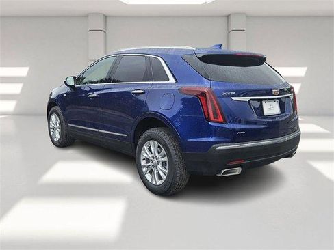 New 2026 Cadillac XT5 Luxury image 3