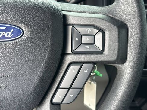 Used 2017 Ford F150 XL w/ Equipment Group 101A Mid RWD image 16