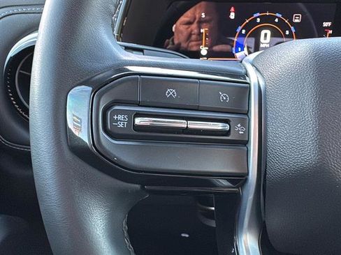 Used 2023 Chevrolet Colorado LT w/ LT Convenience Package II image 16