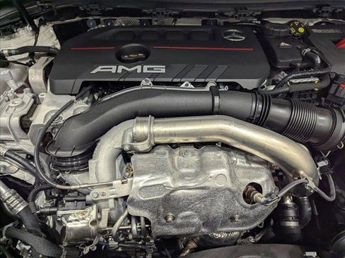 New 2025 Mercedes-Benz GLA 35 AMG 4MATIC image 15