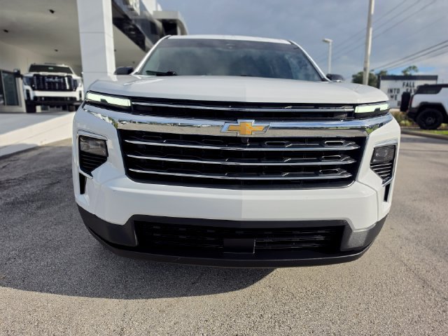 Used 2026 Chevrolet Traverse LT FWD image 8