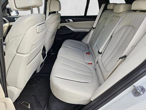Used 2026 BMW X5 M60i image 15